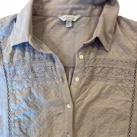 Tan lucky brand medium button - Picture 1 of 4